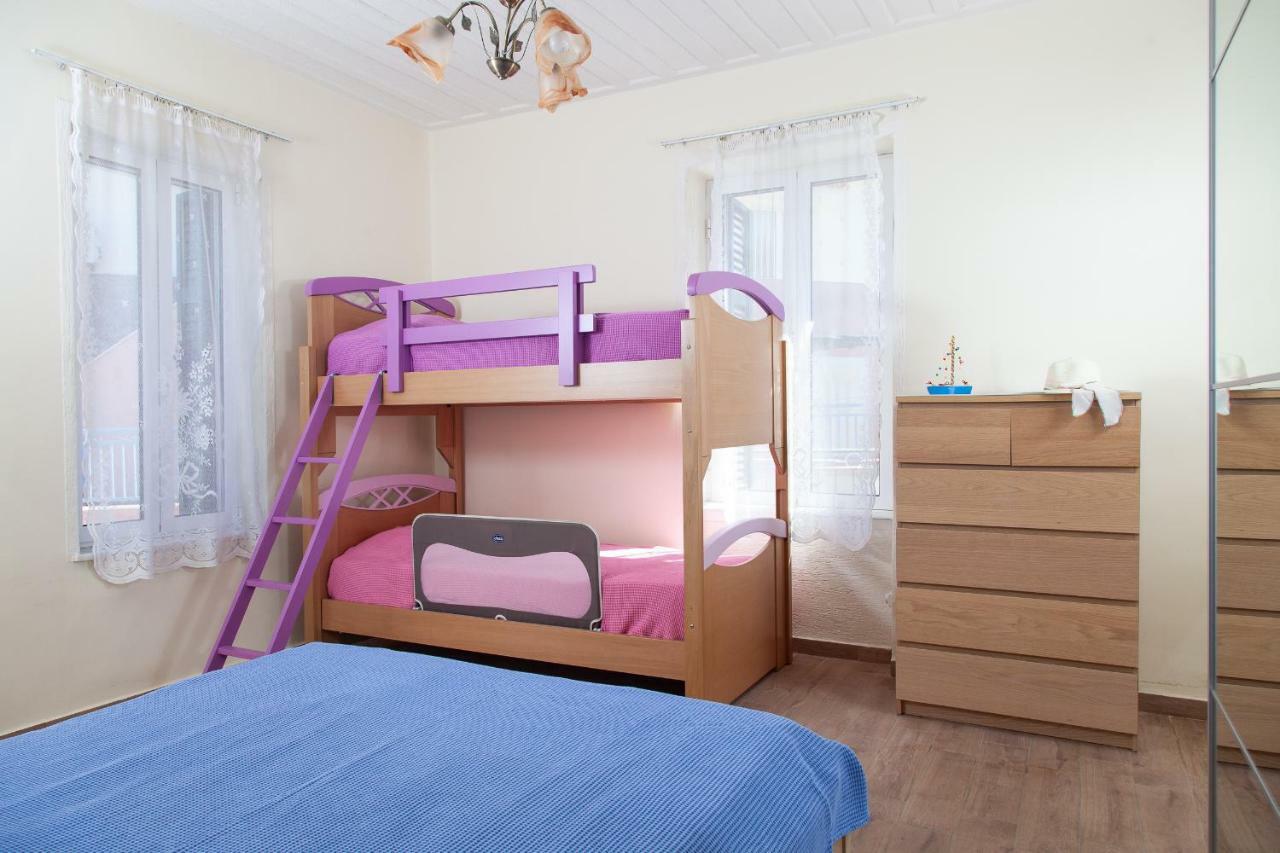 Villa @ Poros Poros Town Extérieur photo