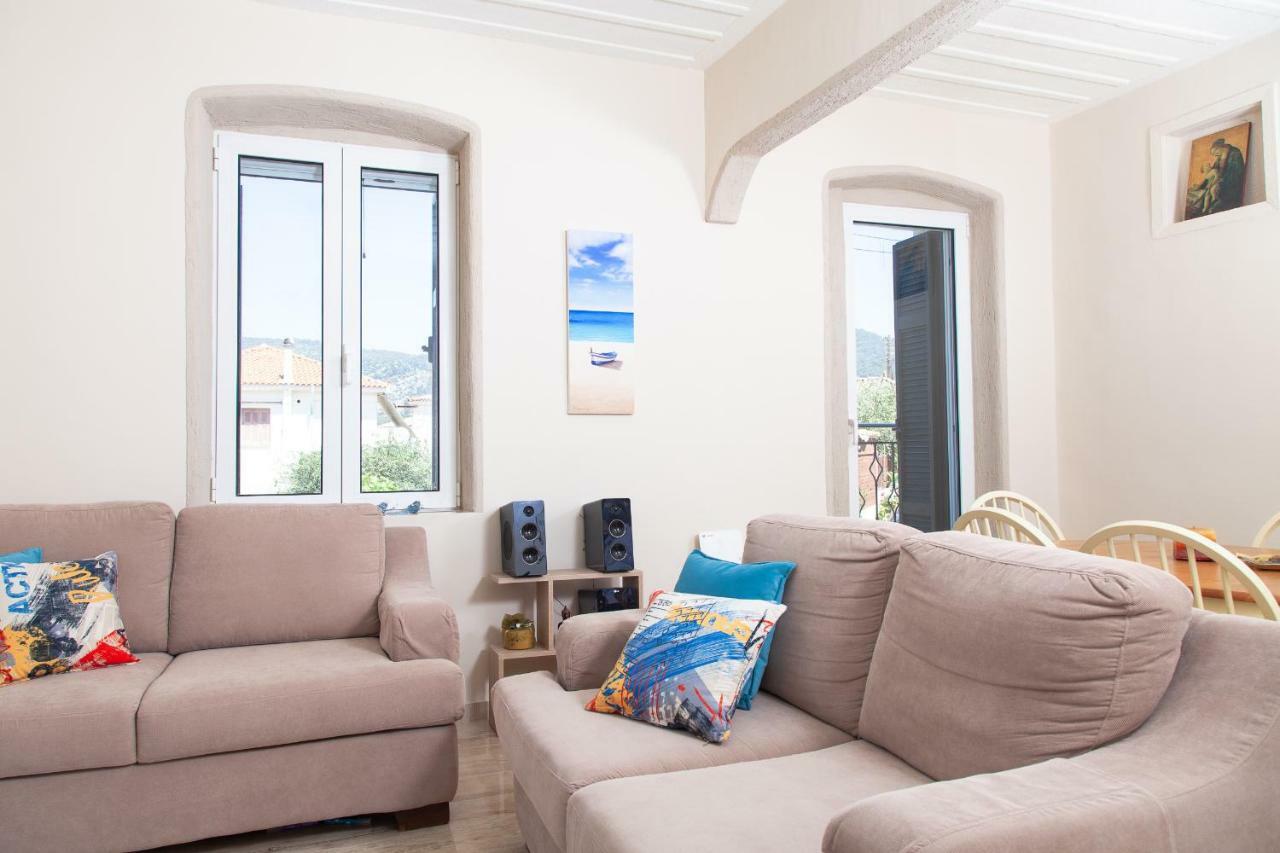 Villa @ Poros Poros Town Extérieur photo