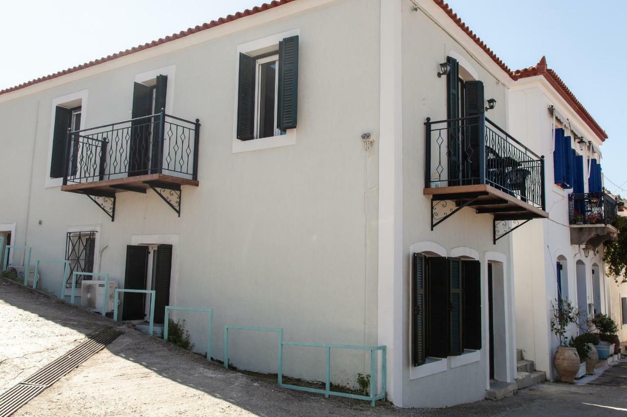 Villa @ Poros Poros Town Extérieur photo